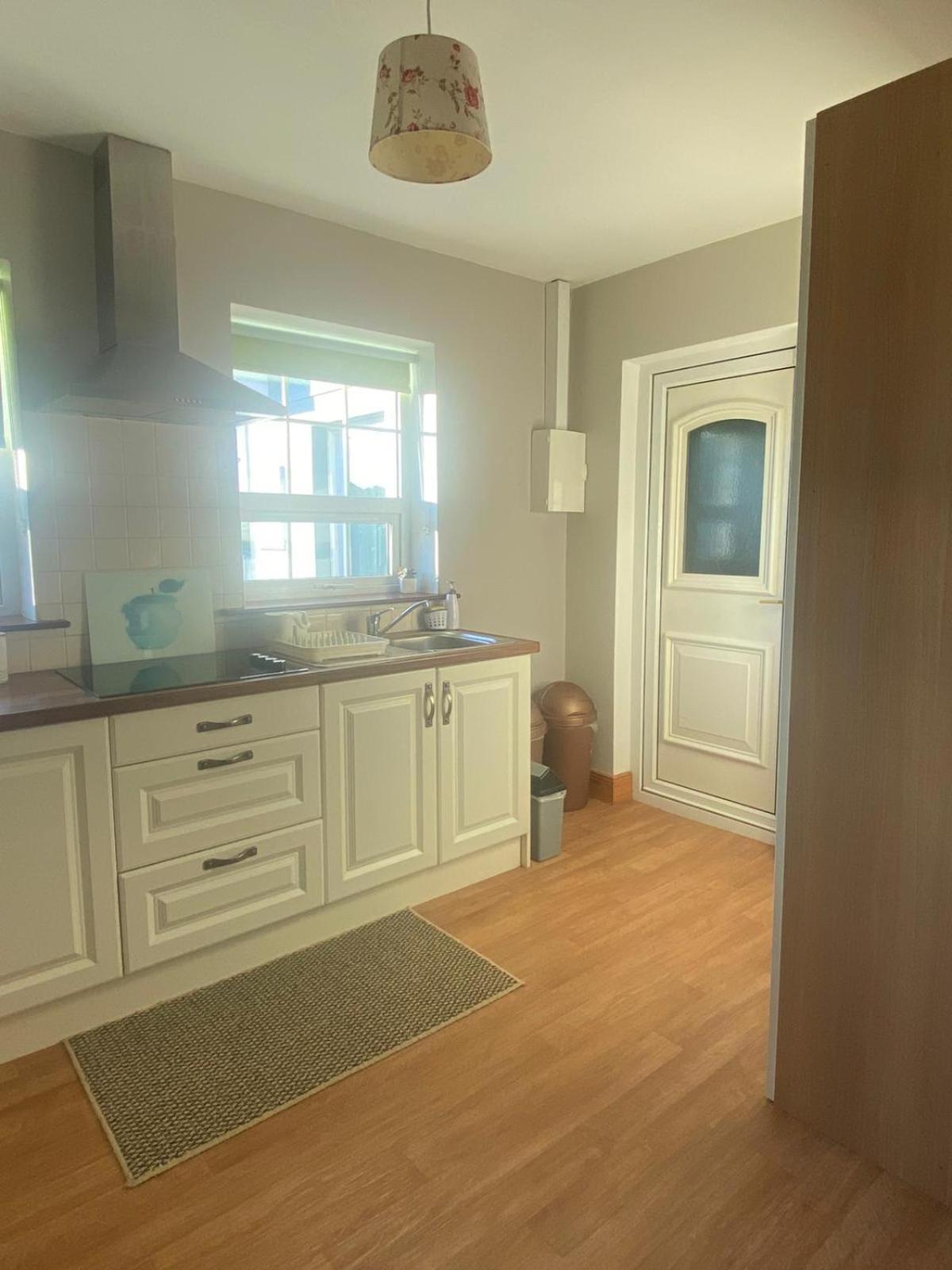 Kilmore Beach Apartment Tralee Eksteriør billede